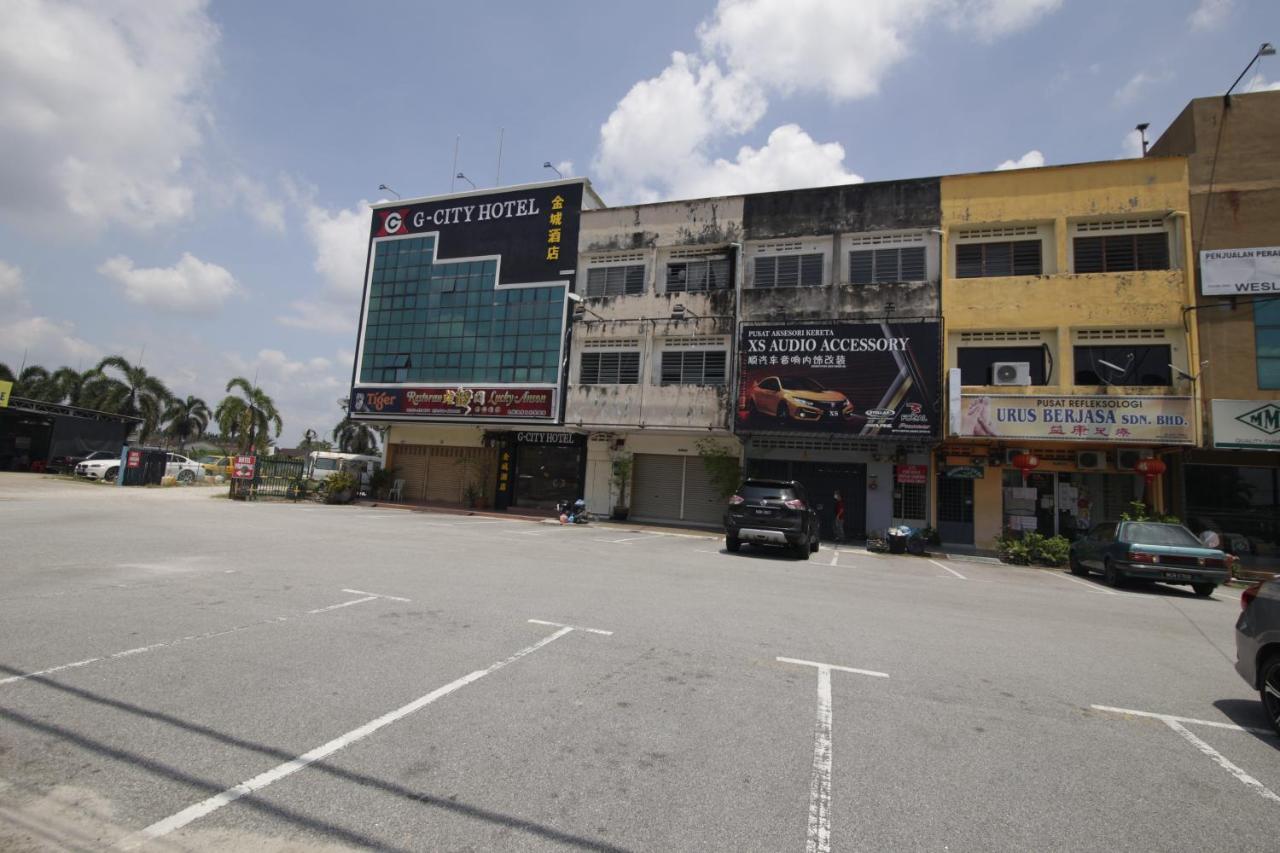 G City Hotel Teluk Intan Extérieur photo