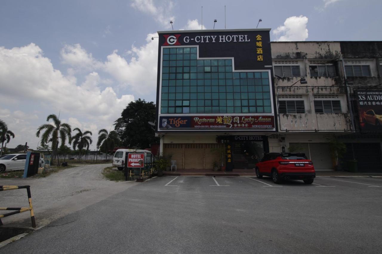 G City Hotel Teluk Intan Extérieur photo