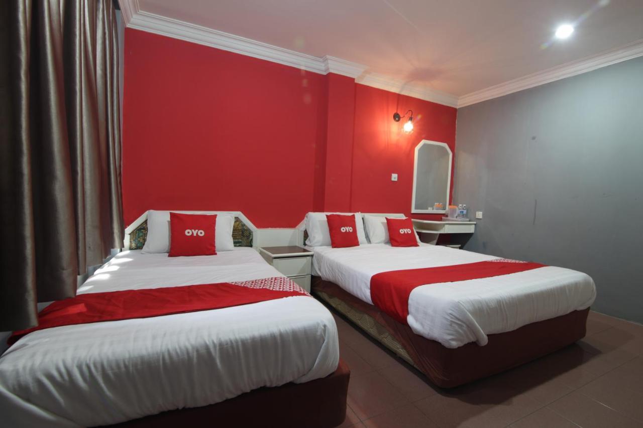 G City Hotel Teluk Intan Extérieur photo