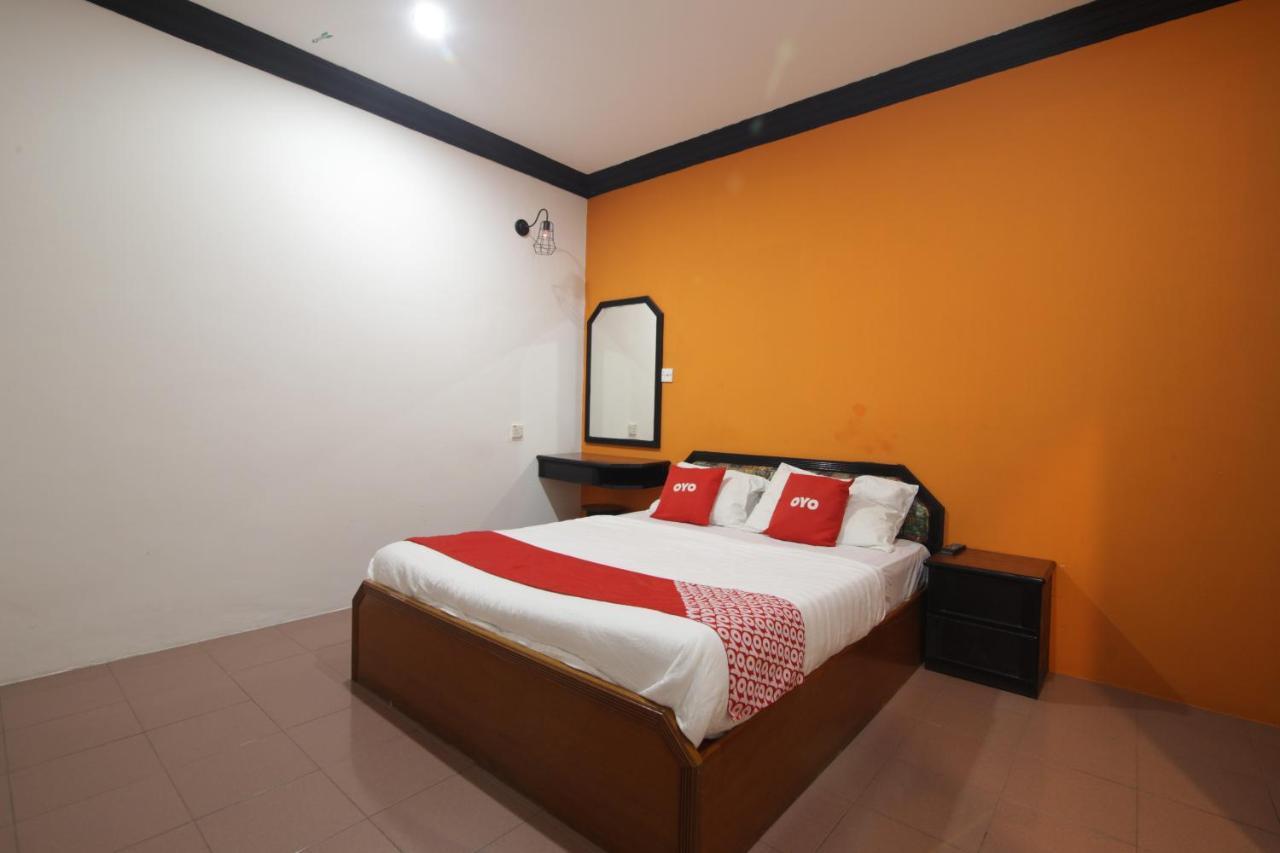 G City Hotel Teluk Intan Extérieur photo