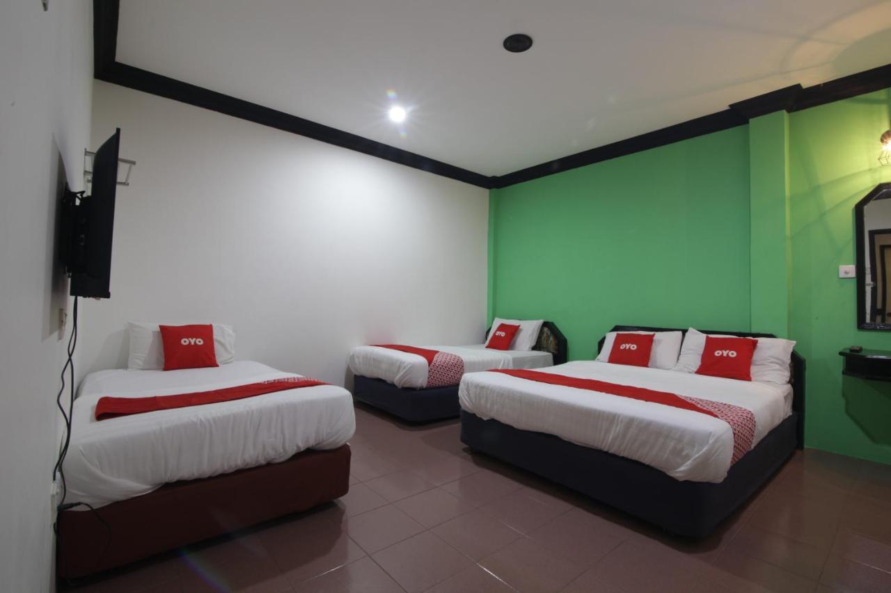G City Hotel Teluk Intan Extérieur photo