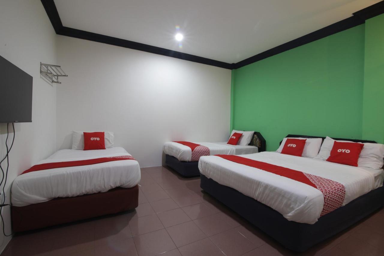 G City Hotel Teluk Intan Extérieur photo