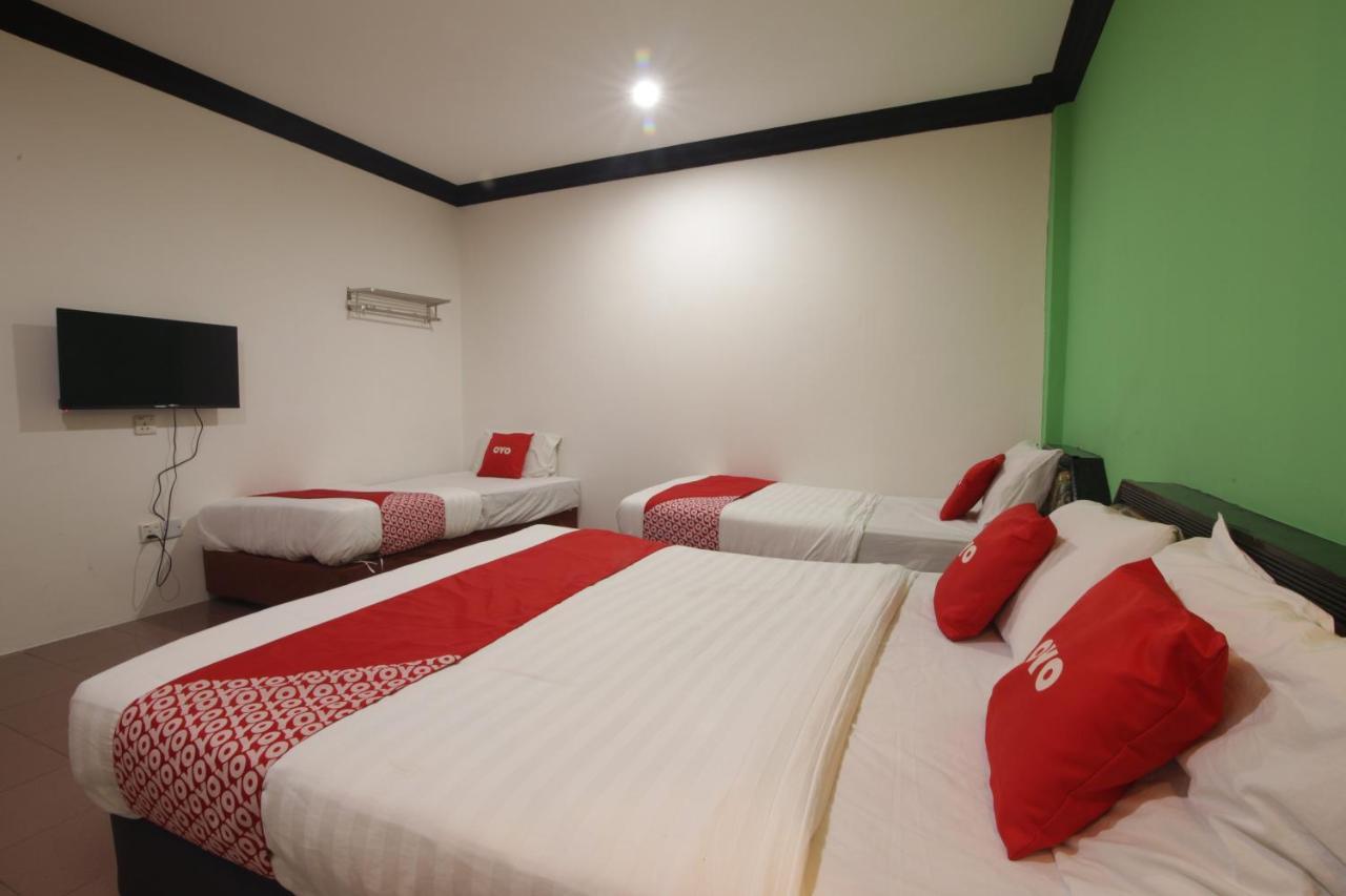 G City Hotel Teluk Intan Extérieur photo